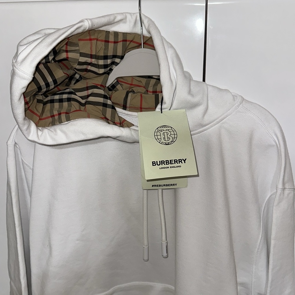 NWT Burberry Oversized Sweater (Unisex Adult)
